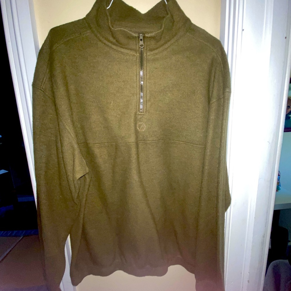 Urban Outfitters Standard Cloth brown 1/4 Zip Pullover Sweatshirt. Men's medium.